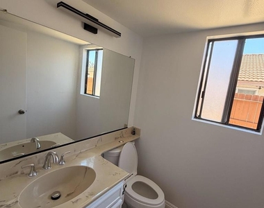 7538 Hawks Peak Way - Photo Thumbnail 16