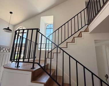 7538 Hawks Peak Way - Photo Thumbnail 19