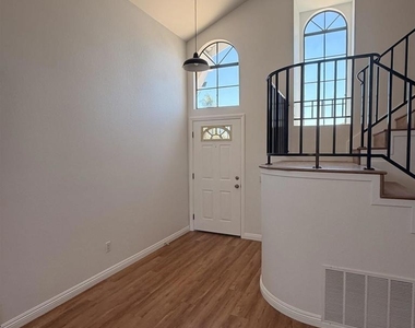 7538 Hawks Peak Way - Photo Thumbnail 1