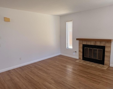 7538 Hawks Peak Way - Photo Thumbnail 13
