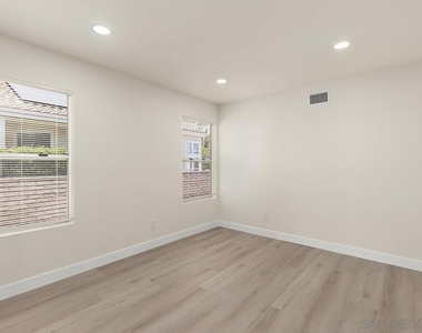 12295 Picrus St - Photo Thumbnail 34