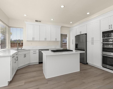 12295 Picrus St - Photo Thumbnail 11