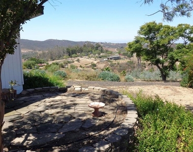 3730 Silverleaf Ln. - Photo Thumbnail 5