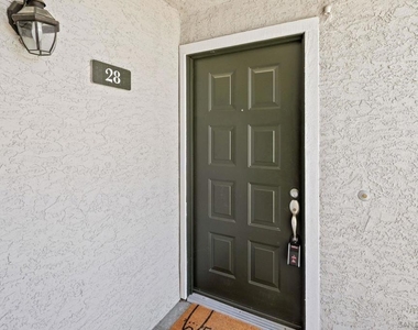 14996 Avenida Venusto - Photo Thumbnail 23