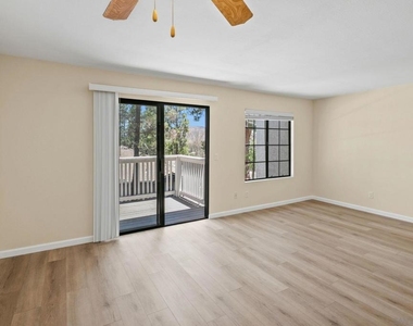 14996 Avenida Venusto - Photo Thumbnail 7