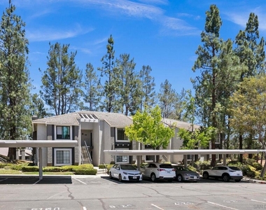 14996 Avenida Venusto - Photo Thumbnail 29
