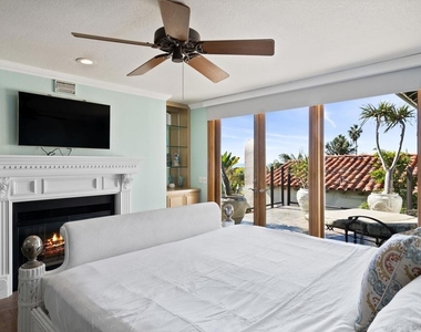 647 Loring St - Photo Thumbnail 15