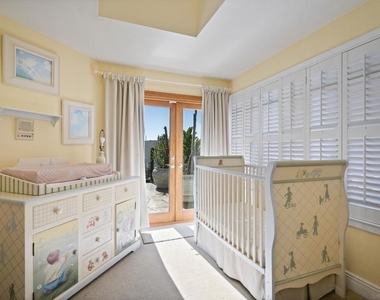 647 Loring St - Photo Thumbnail 32