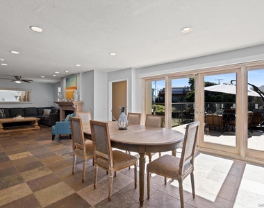 647 Loring St - Photo Thumbnail 6
