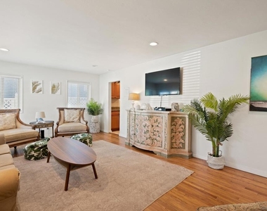 645 Loring - Photo Thumbnail 1