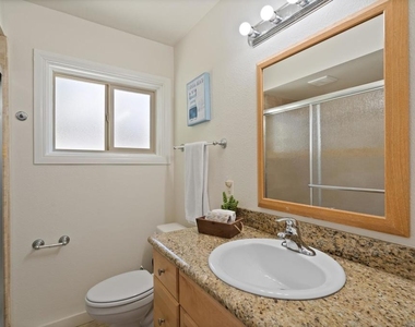 645 Loring - Photo Thumbnail 11