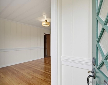 741 Arenas St - Photo Thumbnail 3