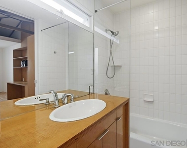 741 Arenas St - Photo Thumbnail 17