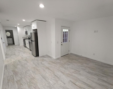 4163 Marian St - Photo Thumbnail 9