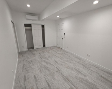 4163 Marian St - Photo Thumbnail 13