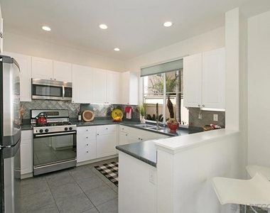 3081 W Canyon - Photo Thumbnail 6