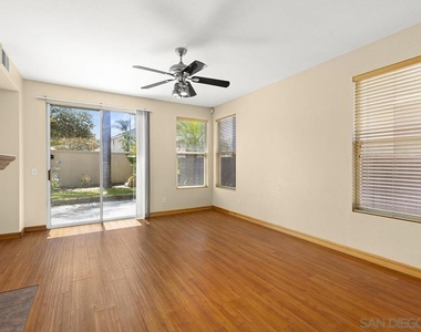 553 Golf Glen Dr - Photo Thumbnail 15