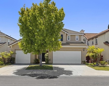 553 Golf Glen Dr - Photo Thumbnail 2