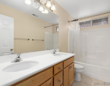 553 Golf Glen Dr - Photo Thumbnail 29