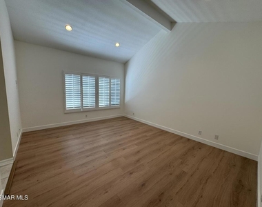 834 Sunstone Street - Photo Thumbnail 17