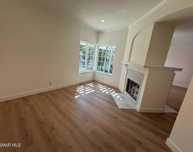 834 Sunstone Street - Photo Thumbnail 6