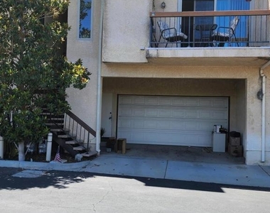 825 Warwick Avenue - Photo Thumbnail 5