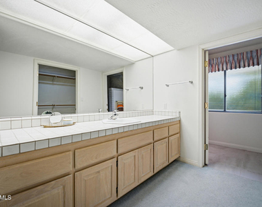 31 Alviso Drive - Photo Thumbnail 15