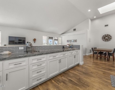 4177 Kingsview Road - Photo Thumbnail 10