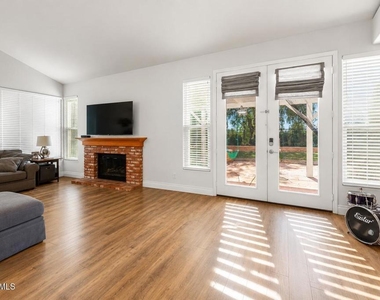 4177 Kingsview Road - Photo Thumbnail 12