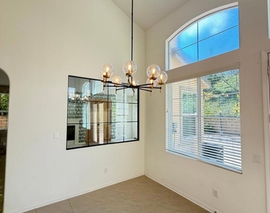 1837 Seasons Street - Photo Thumbnail 24