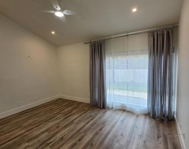 3078 Saddleback Court - Photo Thumbnail 8