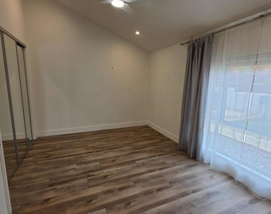 3078 Saddleback Court - Photo Thumbnail 9