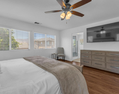 84440 Quartino Place - Photo Thumbnail 25