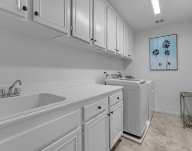 84440 Quartino Place - Photo Thumbnail 12