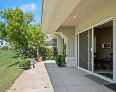 461 Desert Holly Drive - Photo Thumbnail 22