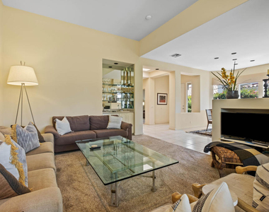 461 Desert Holly Drive - Photo Thumbnail 3