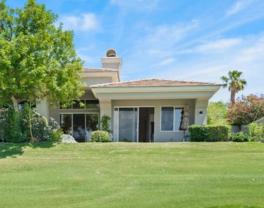 461 Desert Holly Drive - Photo Thumbnail 21