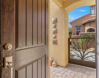52230 Desert Spoon Court - Photo Thumbnail 5