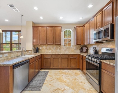52230 Desert Spoon Court - Photo Thumbnail 14
