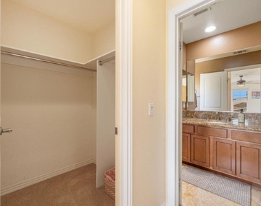 52230 Desert Spoon Court - Photo Thumbnail 24