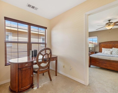 52230 Desert Spoon Court - Photo Thumbnail 28
