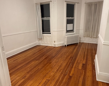 1736 Stanhope Street - Photo Thumbnail 6