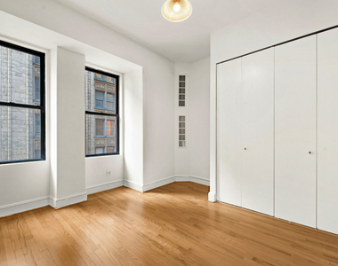  Madison Avenue & e 30th st - Photo Thumbnail 4