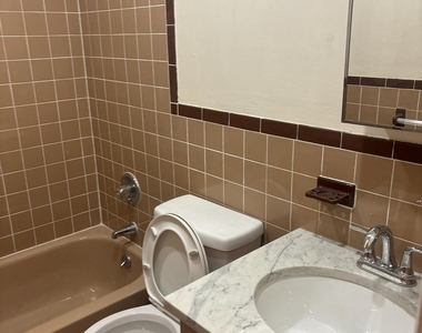 6114 165th Street - Photo Thumbnail 3