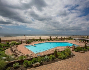 830 Shore - Photo Thumbnail 16