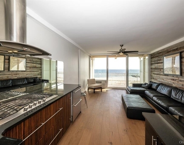 830 Shore - Photo Thumbnail 7