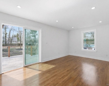 80 Swezey Street - Photo Thumbnail 8