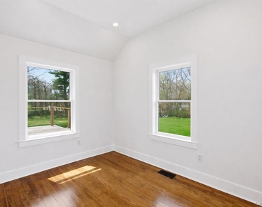 80 Swezey Street - Photo Thumbnail 17