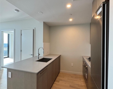 131-02b #14p 40th Rd - Photo Thumbnail 6