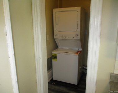 33 Bayview Terrace - Photo Thumbnail 11